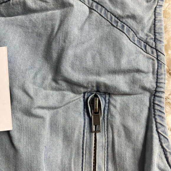 Jack Brand Chambray Zippered Vest By BB Dakota Size Small - Picture 9 of 10